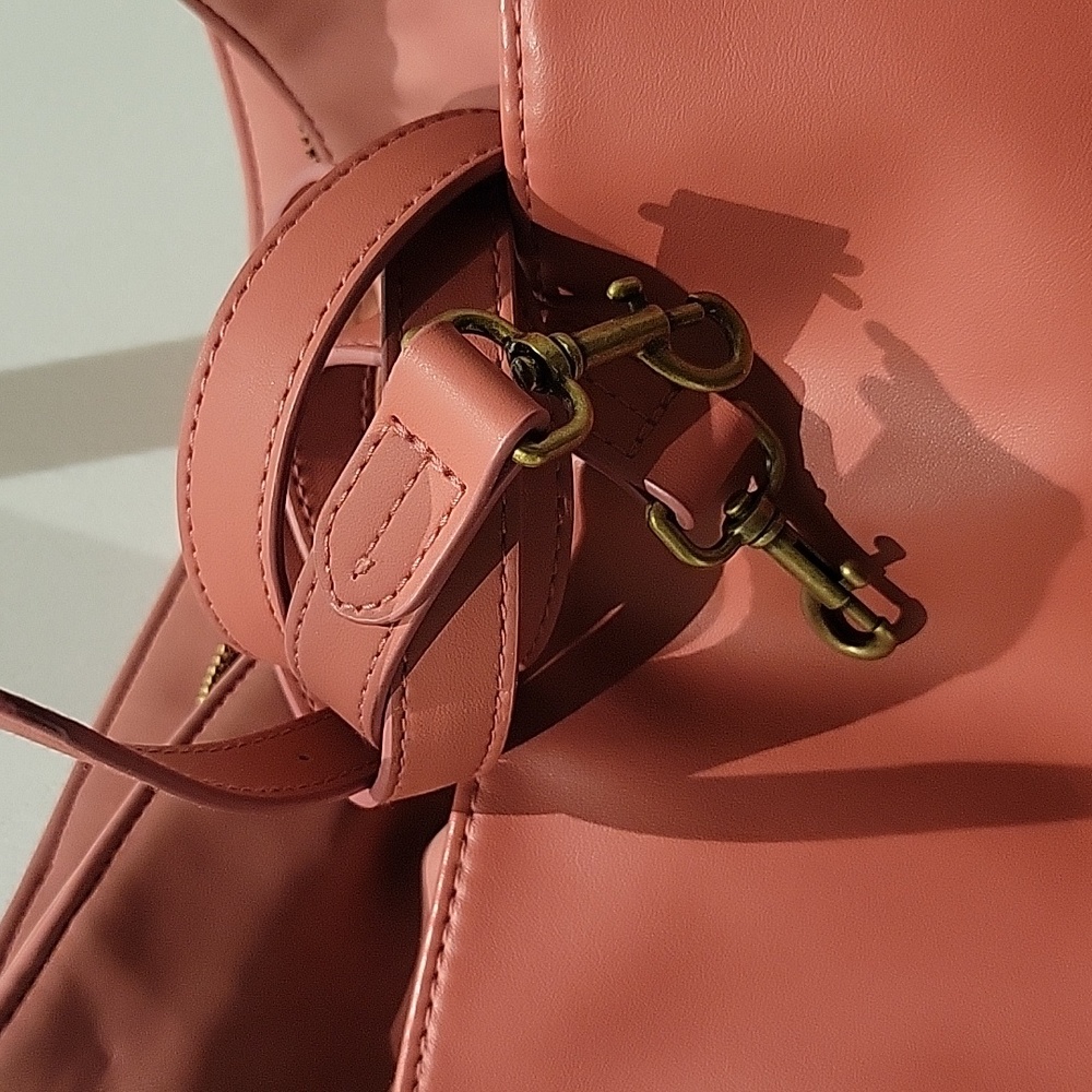 Universal Thread Salmon Crossbody - image 8